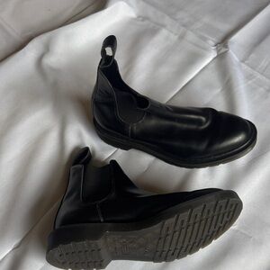 Chelsea boots- Dr. Martens. UK size 7. Like new
